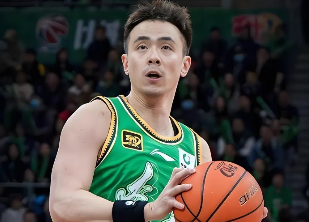 BOB半岛-CBA排名：广东挤掉上海重回第2，广厦16胜创纪录，辽宁3队连败