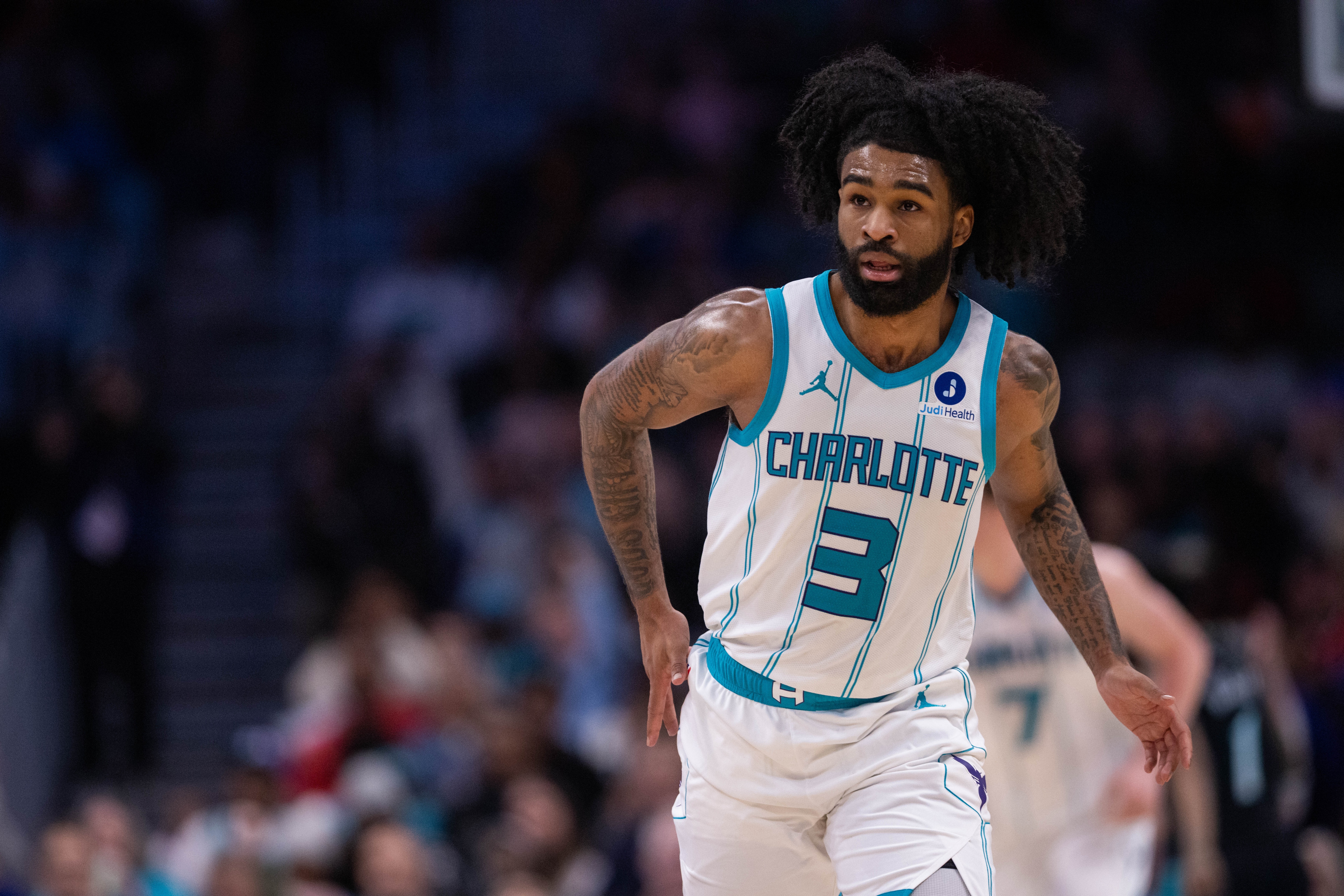 BOB半岛体育-黄蜂主帅：科比·怀特是优秀持球手 对米勒三球克尼佩尔帮助很大