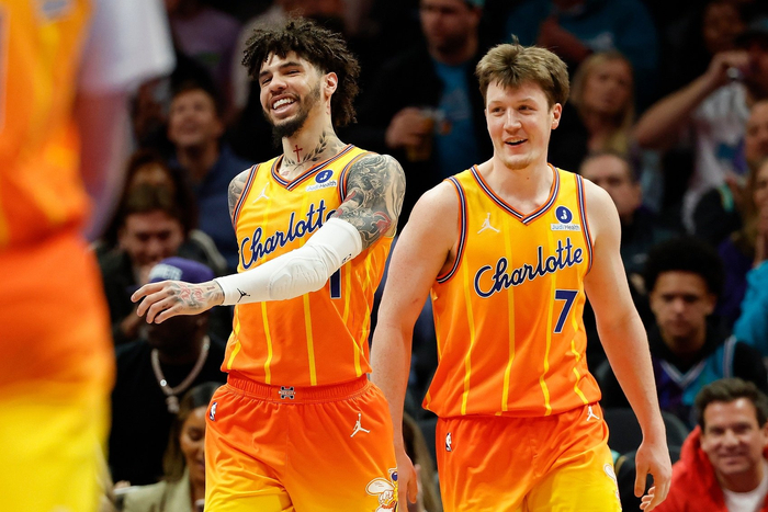 BOB半岛平台-15胜3负，5连胜越来越强，多位新星大崛起，又一超级黑马令人敬佩|独行侠|黄蜂|NBA常规赛|达拉斯独行侠队|布兰登-奈特_新浪体育_新浪新闻