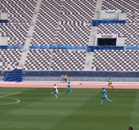 BOB半岛体育-友尽赛！海港0-6俄超豪门 派3外援先发仍遭打爆 4天2次交手丢10球